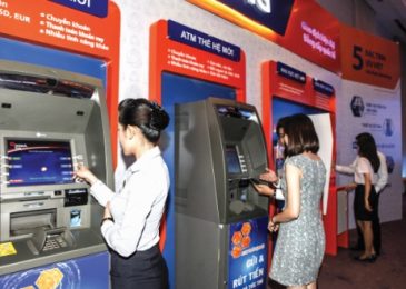 Cách nạp tiền vào tài khoản thẻ ATM qua cây ATM của các ngân hàng 2022