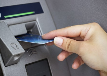 Cách Rút tiền thẻ tín dụng mà bạn cần lưu ý
